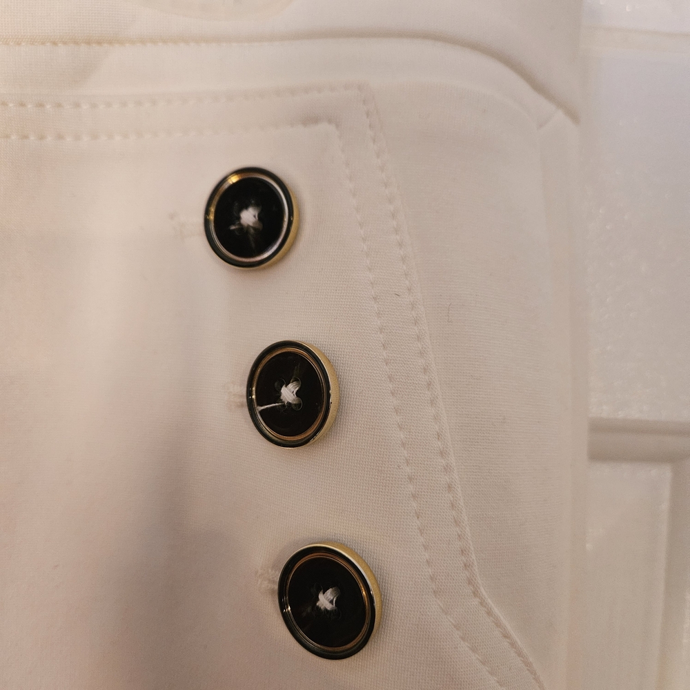 White House Black Market Classic White Buttoned Pencil Skirt - Picture 4 of 12